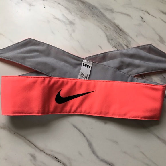 Nike Tennis/Running Headband HYPER PINK - Picture 3 of 4